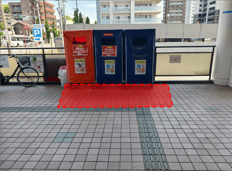 エントランス・駐車場(エントランス横) キッチンカー出店に最適なスーパー屋外催事イベントスペース